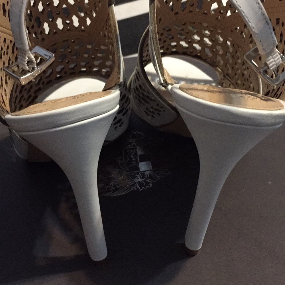 Heels - Picture 5 of 6